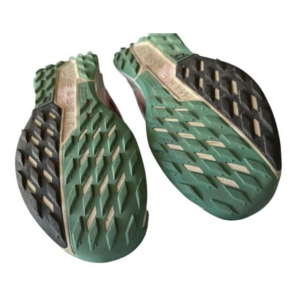 Nike Pegasus Trail 5 Running Shoes, Women’s 9.5 Sneakers - Picture 9 of 10